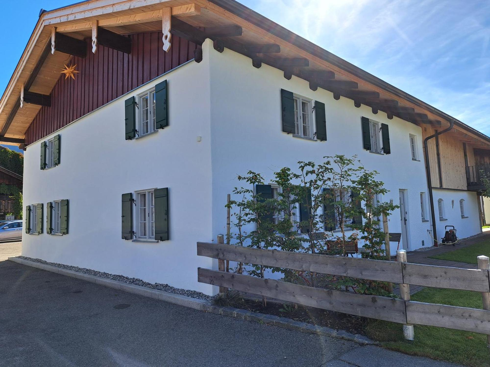 Neu! Ferienwohnungen Im Lueftlmalereck, Hennalahaus Oberammergau Luaran gambar